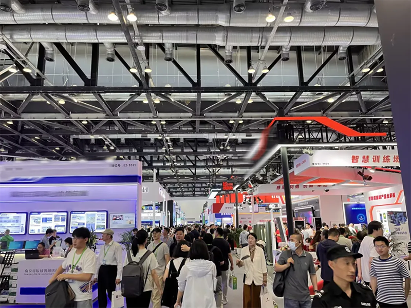 軍博會(huì)盛大開展！世邦通信自主創(chuàng)新，助力科技強(qiáng)軍